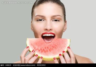 娱乐吃瓜美女图片